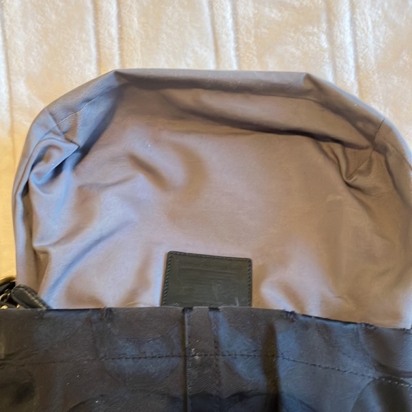 Coach Carly Signature shoulder bag - Picture 8 of 11